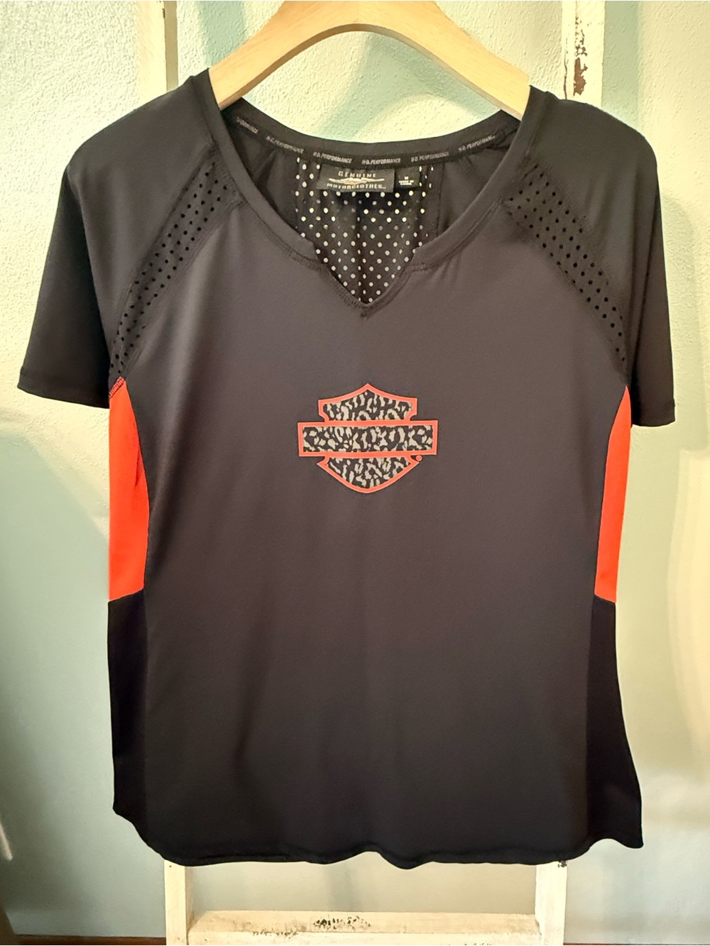 Harley-Davidson Women's Performance Mesh Back Henley Orange Black Size M